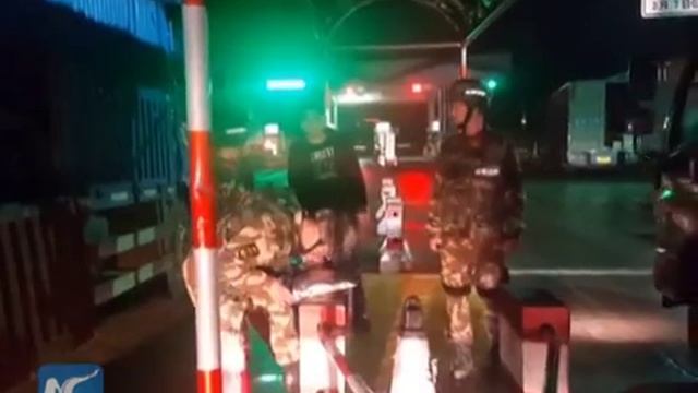 Over 100 python skins confiscated by police in S China смотреть онлайн