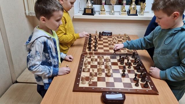 Шведки. #шведки #парныешахматы #крылатское 20231226 смотреть онлайн