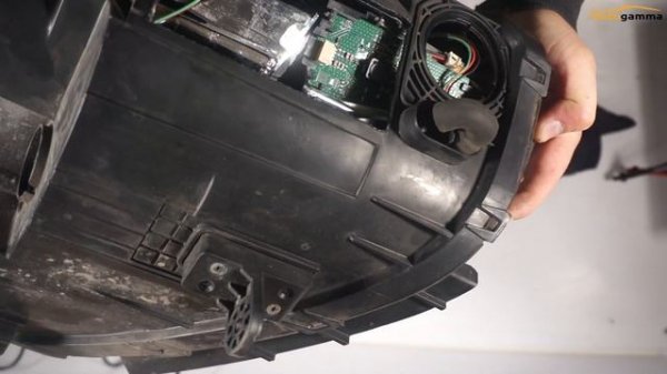 Replacement LED DRL driver repair - Hyundai I40 - How to disassemble the lamp driver