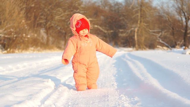 Топ топ, топ топ, топает малыш смотреть онлайн