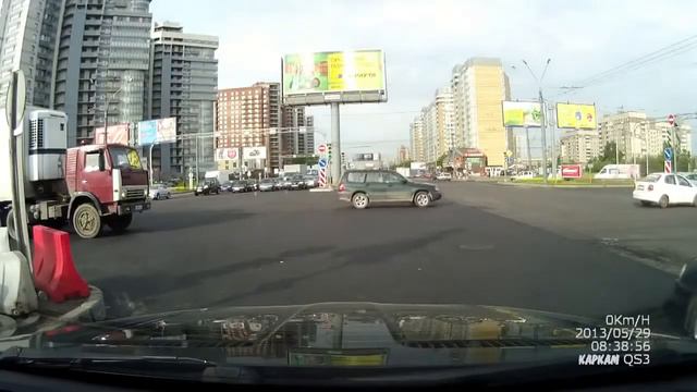 Мужик, уважаю! А мог проехать мимо