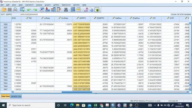 Detect Outliers, Remove outliers, Check normality, Take log function in SPSS смотреть онлайн