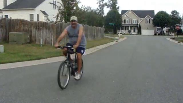 SD stinger Bike смотреть онлайн