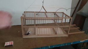 Западок для ловли певчих птиц с классическим механизмом хлопков.