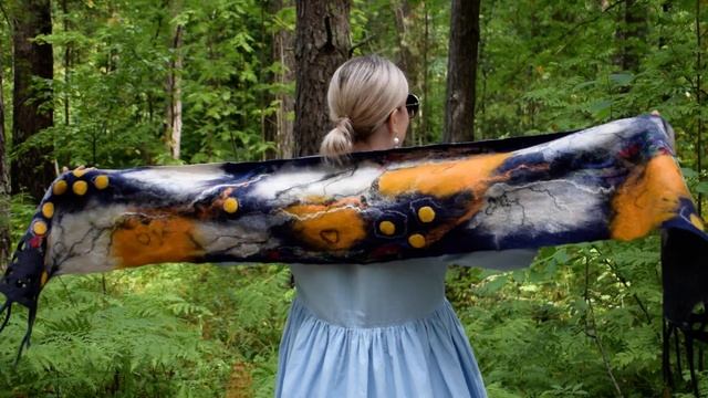 Шарф валяный из шелка и шерсти Огни ночного города смотреть онлайн