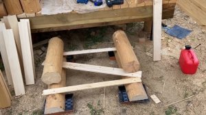 Ступеньки для бани из остатков бревна своими руками