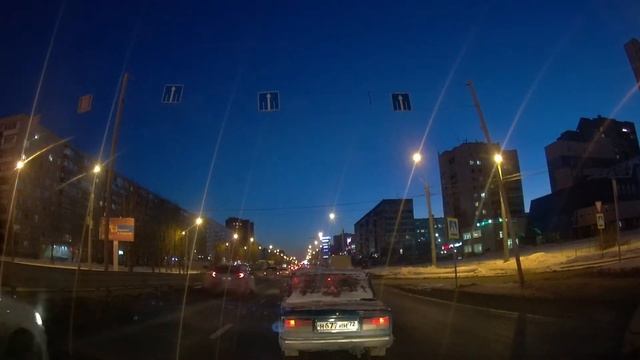 Движение на автомобиле по Тюмени до Логунова/Trip on the Tyumen city streets смотреть онлайн