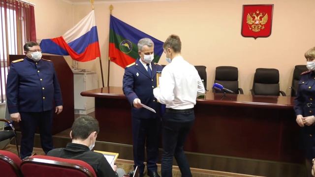 Юные жители КЧР получили награды и грамоты от Следственного комитета смотреть онлайн