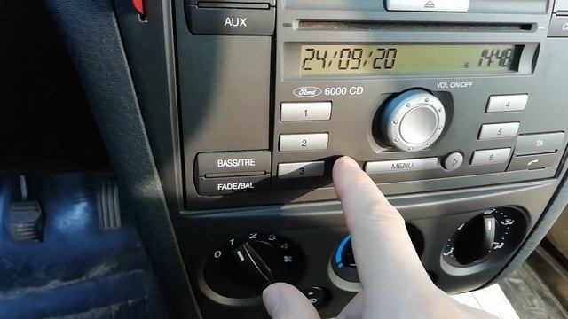 Как настроить время и дату на магнитоле Ford Fusion
