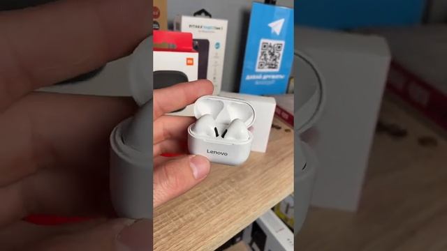 Бюджетные беспроводные наушники Lenovo LivePods LP40? смотреть онлайн