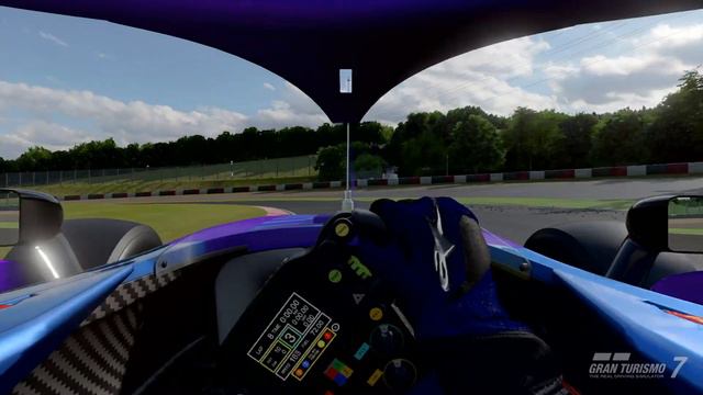 КОМУ ТО ПРИДЕТСЯ ОТСТУПИТЬ- БОРЬБА С ПОЛЯКОМ.Gran turismo 7 смотреть онлайн