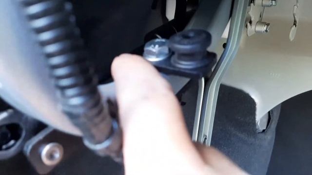 Амортизаторы багажника Лада Гранта седан.Обзор и установка. смотреть онлайн