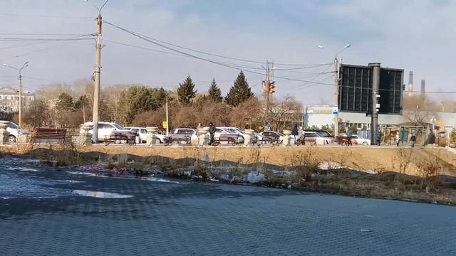 Река Амур/Набережная/речной вокзал/ВЕТЕР!! звук можно убрать смотреть онлайн