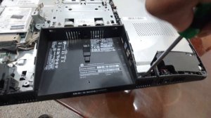 HP ProOne 400 G2 FHD || 20-in Touch All-in-One PC ( HP ProOne All in One ) How To Open Back Cover