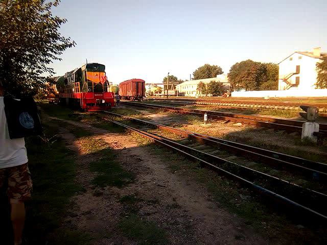 ЧМЭ3 с цистерной на маневрах смотреть онлайн