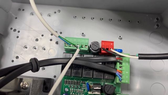 CAME- Cómo realizar las conexiones básicas para operar el kit de motores 001-U7220 смотреть онлайн