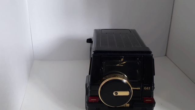 Mersedes G65 Brabus!Модель машины в масштабе 1/24!
