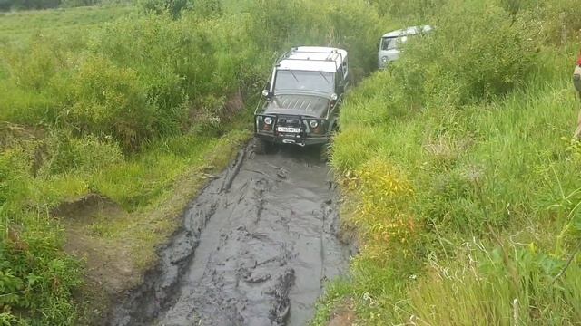 Выезд на УАЗАХ в поисках грязи смотреть онлайн