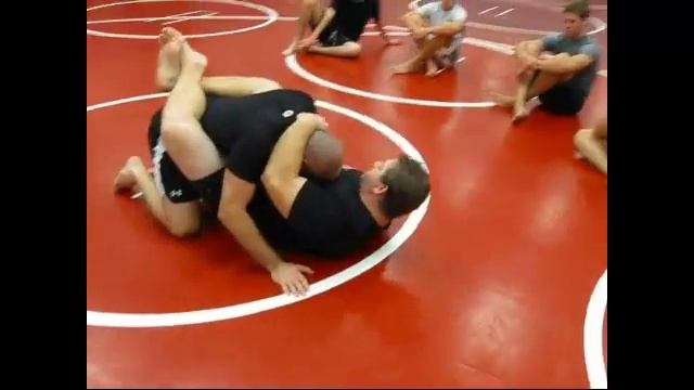 Modesto Grappling Club Instructional #21 Closed Guard: Triangle Choke смотреть онлайн