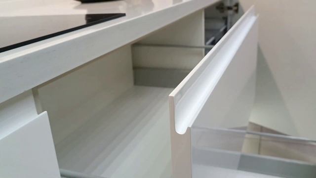 Эмалированные фасады с интегрированной ручкой смотреть онлайн