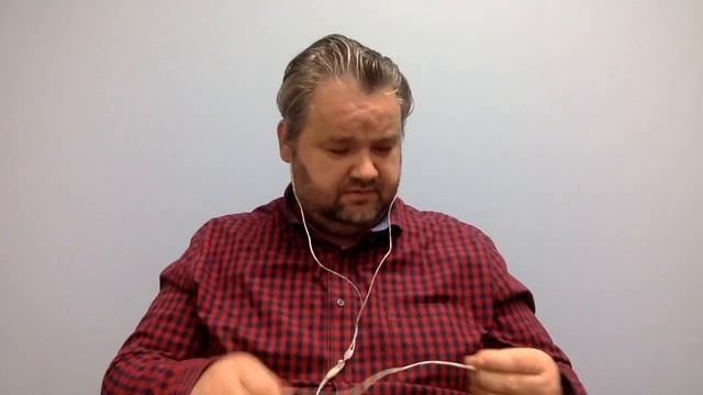 SHURE In Ear Monitors SE 215 UNBOXING смотреть онлайн