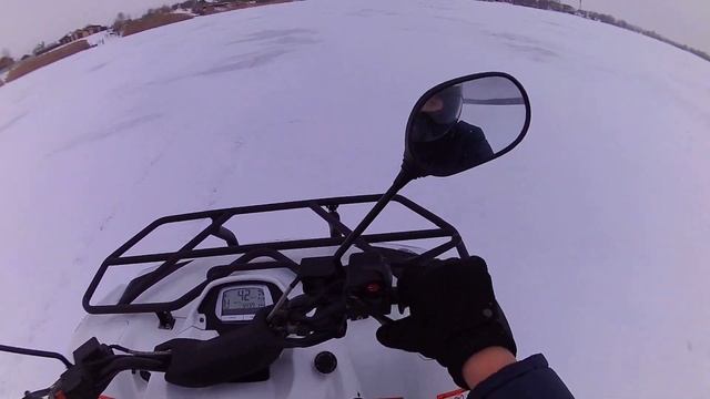 Дрифт по льду на Jumbo 700 max