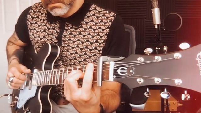 Epiphone casino worn - (indoor fireworks - original) #epiphone смотреть онлайн