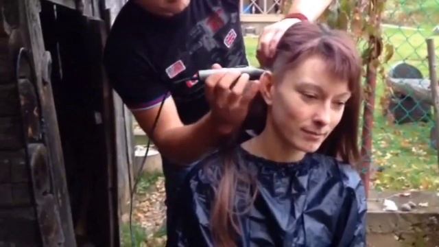 Сбрила длинные волосы. смотреть онлайн