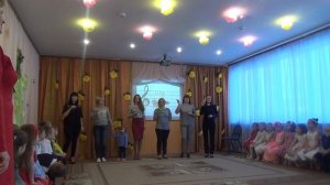 Старшая группа 8 марта "Оркестр" (играют мамы)