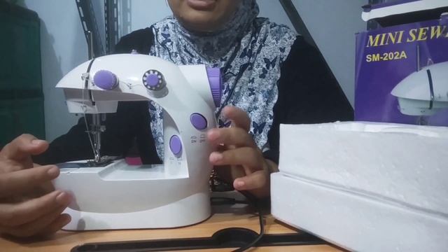 mesin jahit mini portable sebelum beli lihat video ini смотреть онлайн