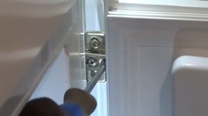 Петля для дверей встраиваемого холодильника MODUL Blum, 95°