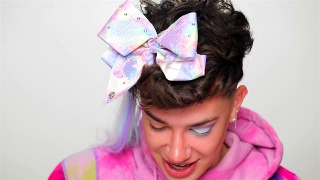 Full Face Using Only KIDS Makeup Challenge! смотреть онлайн
