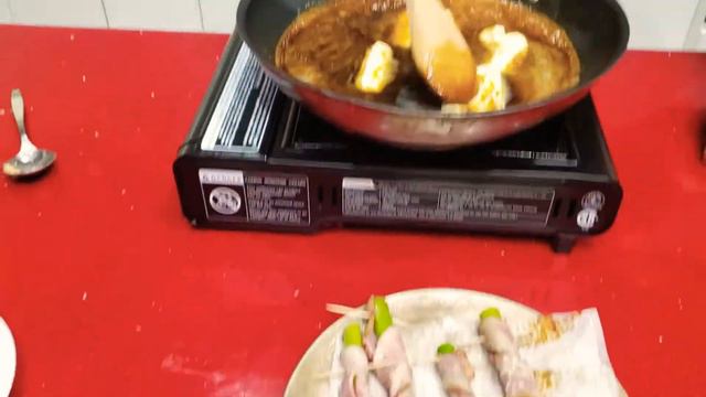 Chef Ninos • - Bacon Wrapped Asparagus with Sweet Soy Sauce смотреть онлайн
