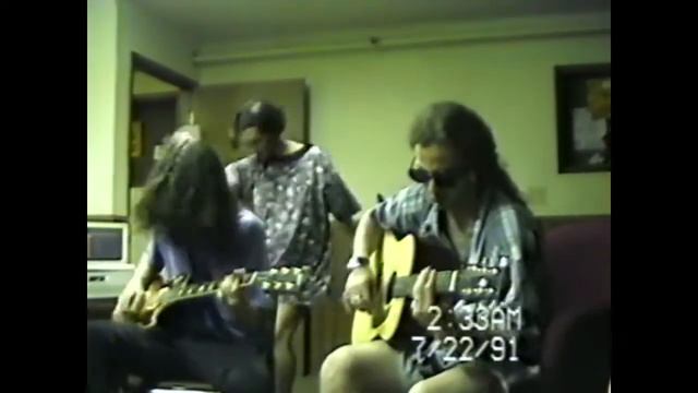 Young and Dumb with Mike Starr of Alice in Chains at NAF 1991 смотреть онлайн