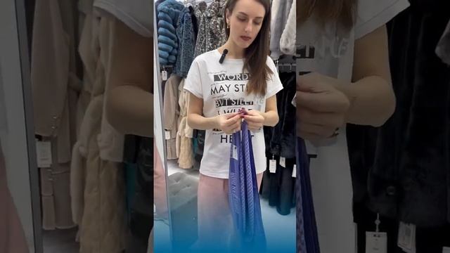 Как повязать платок на шее или руке "розочкой". #меганом #симферополь смотреть онлайн