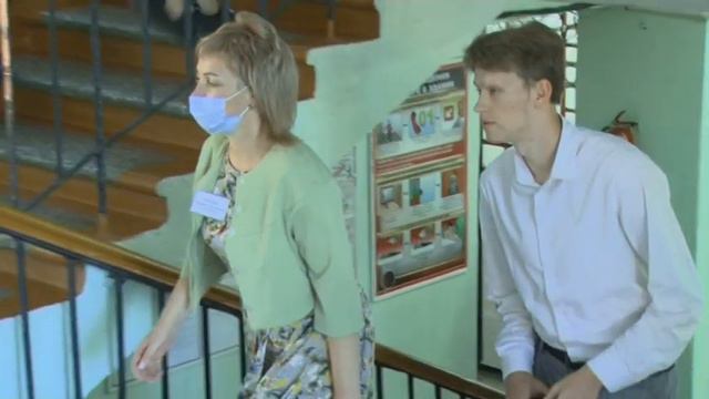 В Армавире 17 школьников вместо ЕГЭ сдали выпускные экзамены смотреть онлайн