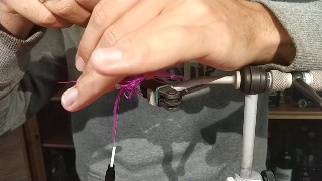 Молчаливый вязальщик. Нахлыстовая мушка Squid Thief. смотреть онлайн