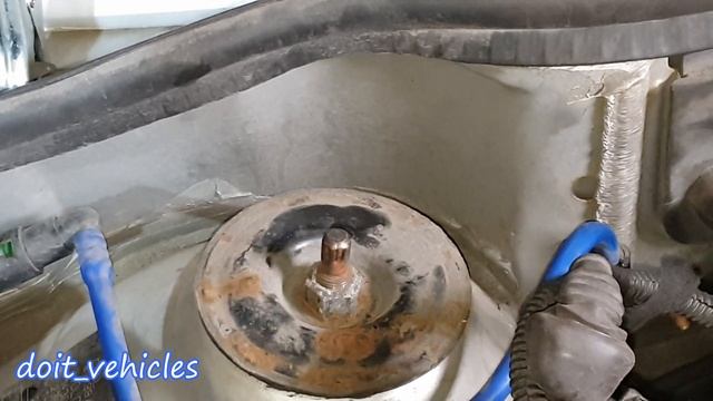 2003 Opel Corsa C Front Strut Removal / Replacement смотреть онлайн