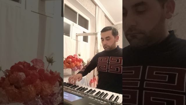 Sahmurad Tovuz Memmedbaqri ve cütcü смотреть онлайн