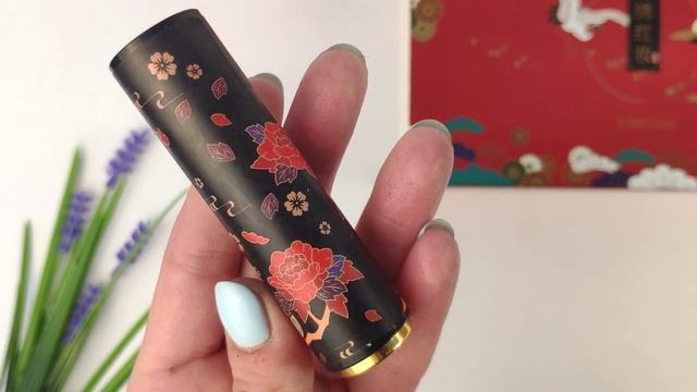 Набор из пяти красных помад Jomtam Lipstick смотреть онлайн