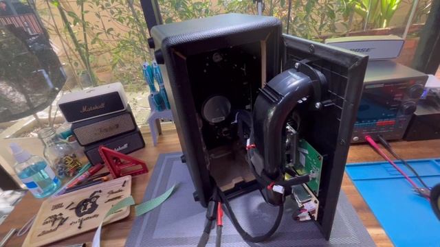 ใส่แบต Marshall stanmore 3 смотреть онлайн