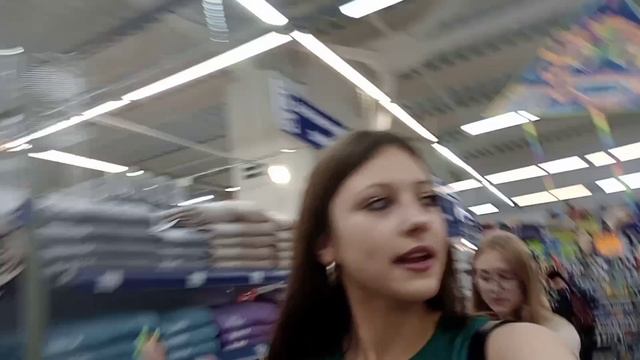 искупались в фонтане смотреть онлайн