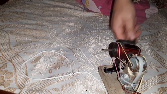 Міні Генератор своїми руками Україна /міні електростанція з усього що є під руками смотреть онлайн