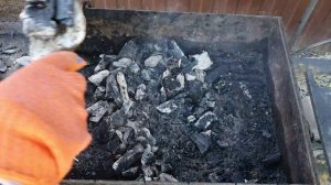 Обработка теплицы березовым дегтем// Теплица весной