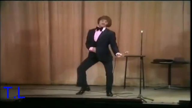 FREDDIE STARR FUNNY TOM JONES смотреть онлайн