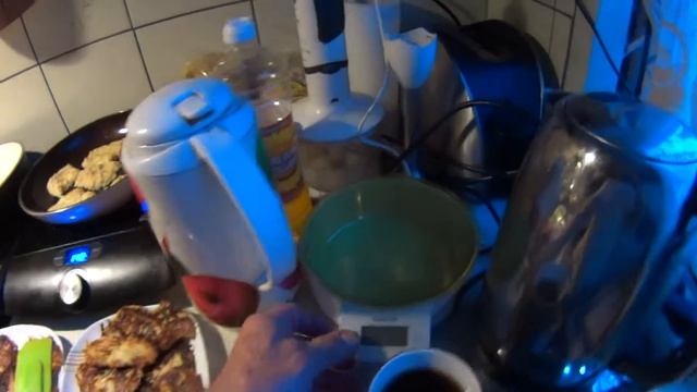 Кабачково-яблочные вкусные оладьи 5 06.03.2016. 1 смотреть онлайн