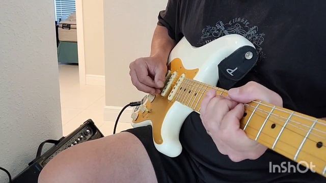 Tremolo block shootout. Kaish brass block vs Fender steel block in Squier Classic Vibe. смотреть онлайн