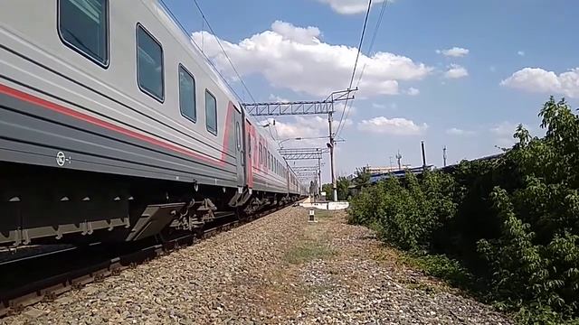 ТЭП70 - 0334 с пассажрским поездом №545 Орск - Имерет.курорт и приветливой бригадой смотреть онлайн