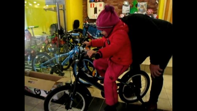 Хочешь ехать-крути педали!Want to go-pedal! смотреть онлайн