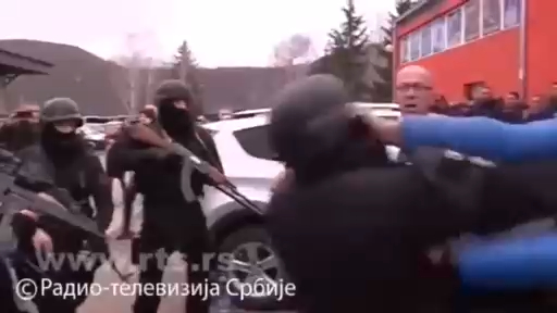 Upad kosovske policije u salu Mitrovačkog dvora_x264 смотреть онлайн